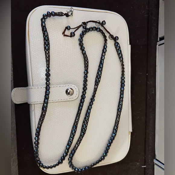 Chan Luu real blue pearl wrap bracelet - Picture 3 of 4